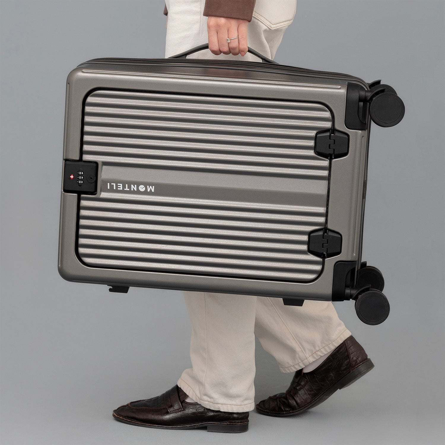 MALETA MILÁN 20" FRONTAL CERRADURA DOBLE - Monteli