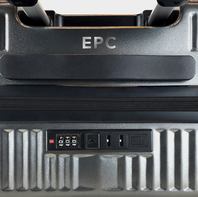 Maleta Torino con iniciales EPC en el asa