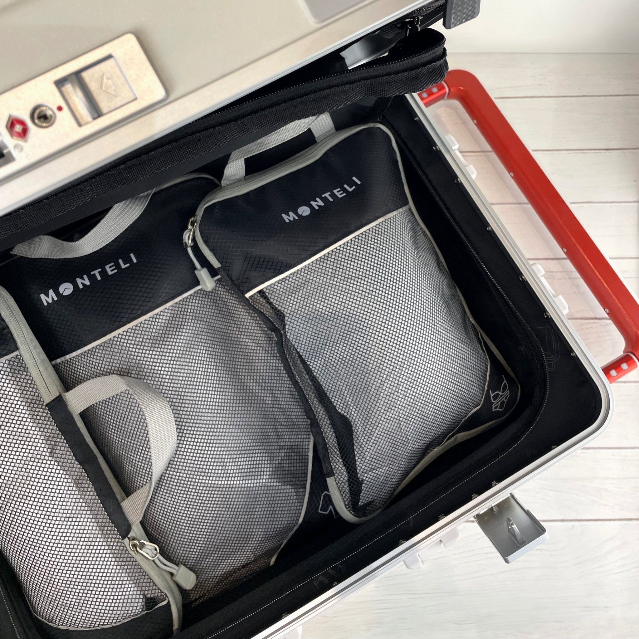 ORGANIZADORES PARA ROPA - Monteli